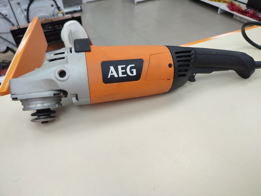 Угловая шлифмашина AEG WS 2200-230 DMS