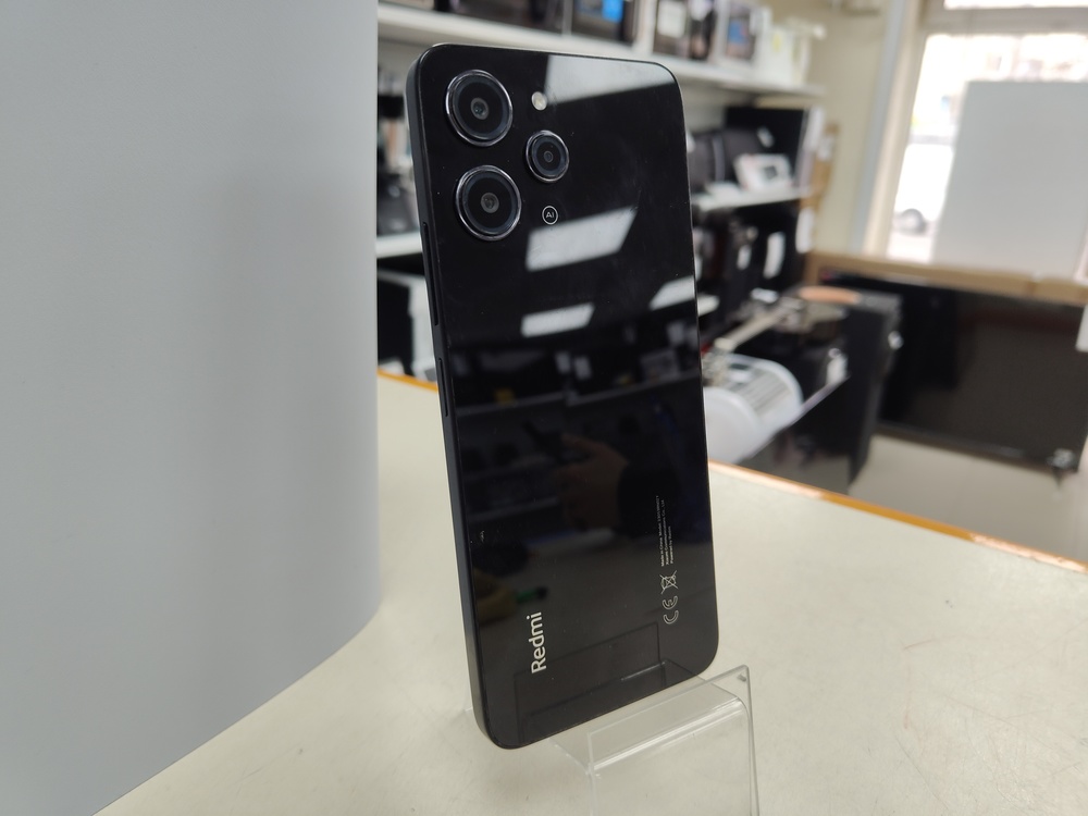Смартфон Xiaomi Redmi 12 8/256