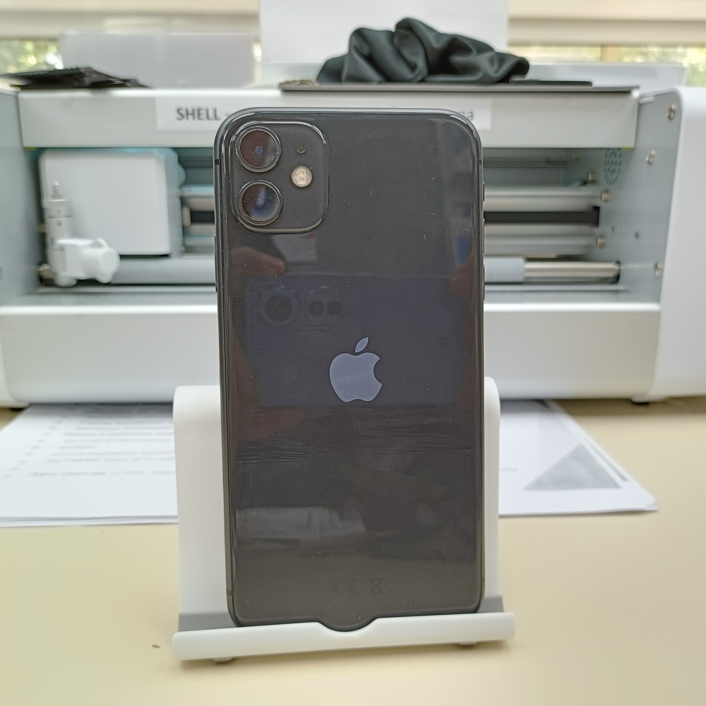 Смартфон Apple iPhone 11 64Gb
