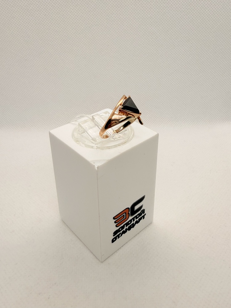 КОЛКМ585 КОЛЬЦО С КАМНЕМ (Au 585)