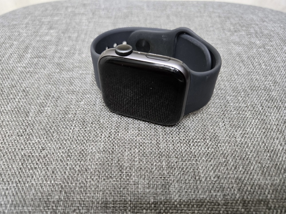 Смарт-часы Apple Watch Series 5 44 мм