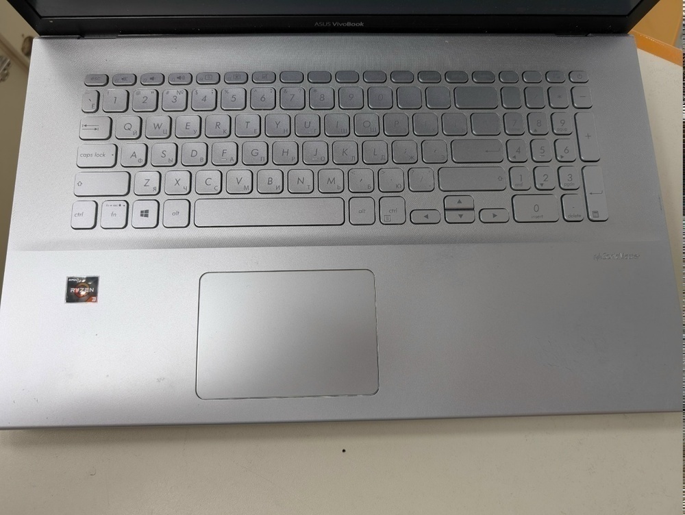 Ноутбук ASUS X712DK; Ryzen 3 3200U, Radeon 540X Mobile, 8 Гб, Нет, 1 Tb