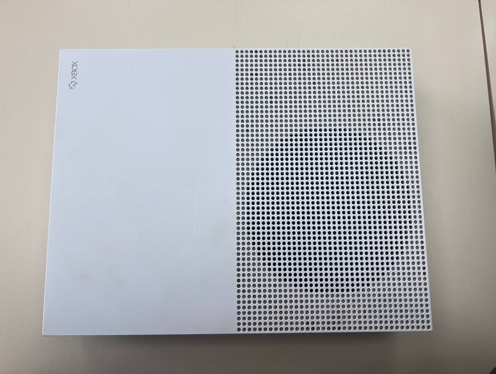 Игровая приставка Xbox One S 500Gb