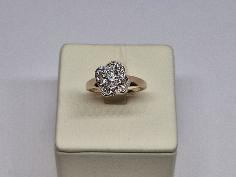 КОЛЬЦО С КАМНЯМИ (Au 585)