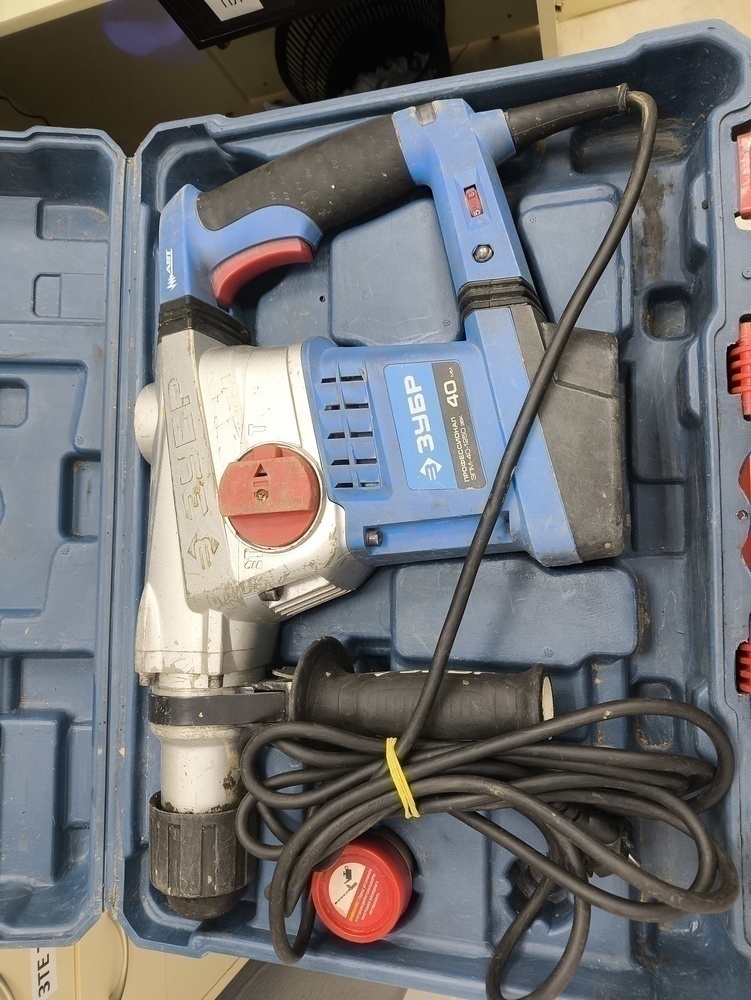 Перфоратор Зубр ЭДУ 1100-2