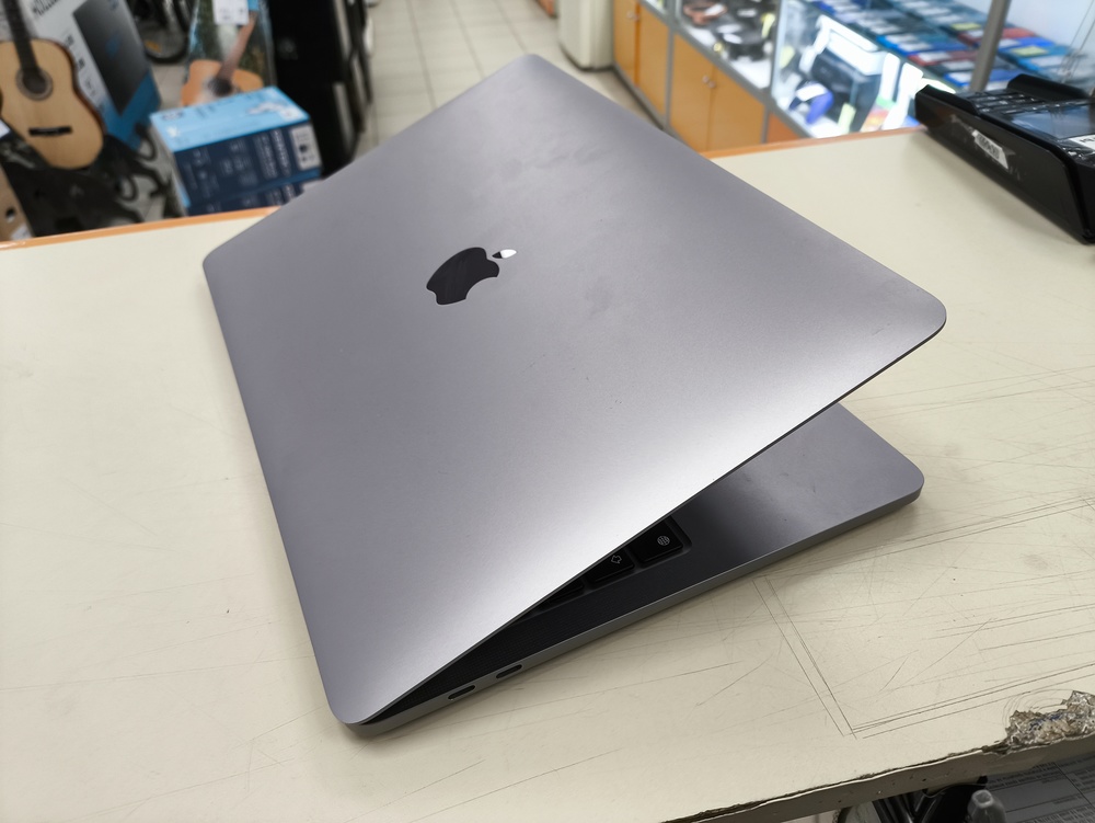 Ноутбук Apple MacBook Pro 13 M1/8/512