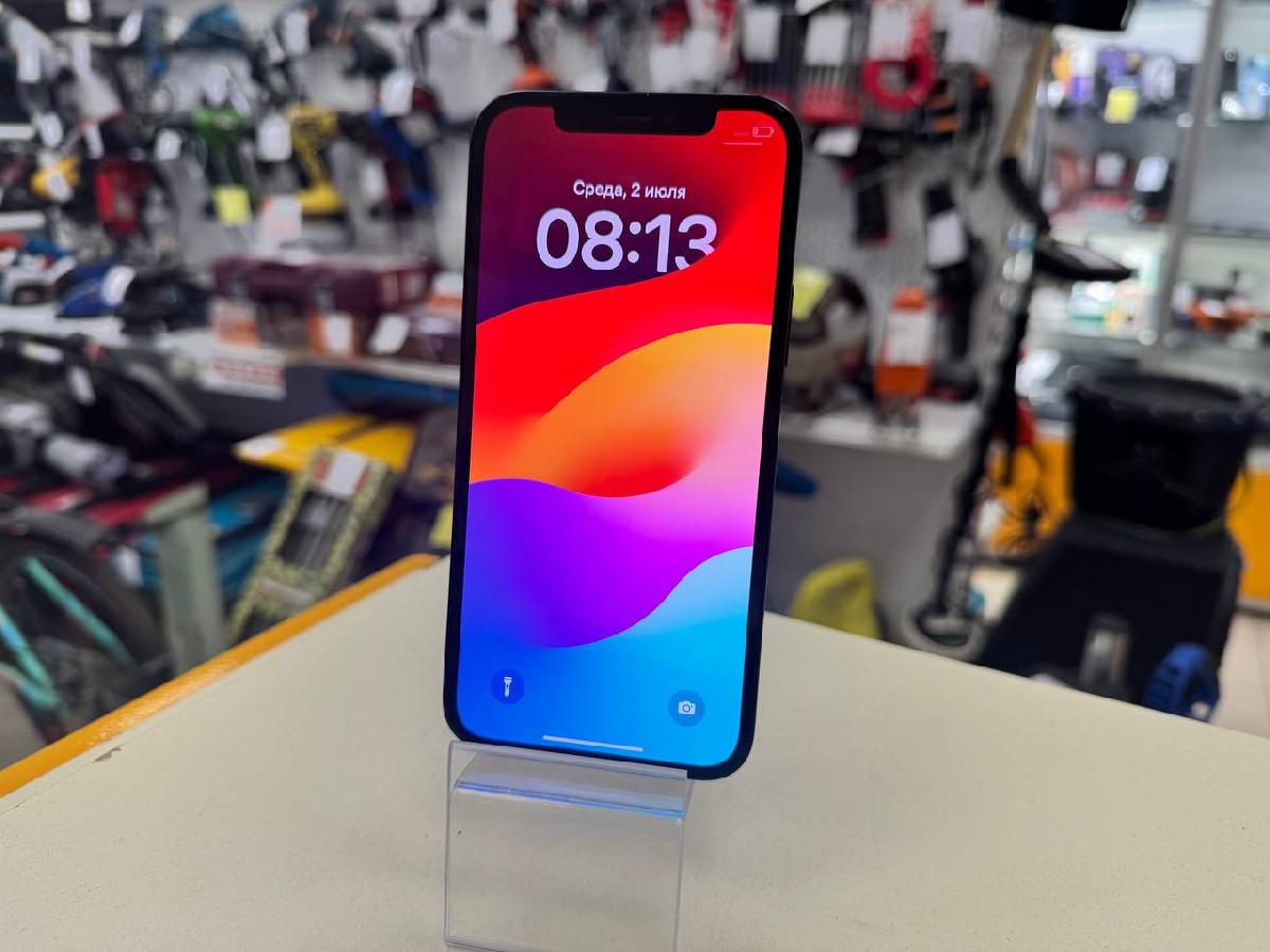 Смартфон Apple iPhone 12 64Gb