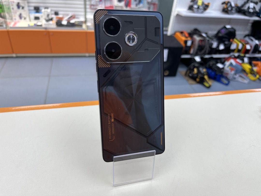 Смартфон Tecno Pova 6 8/256
