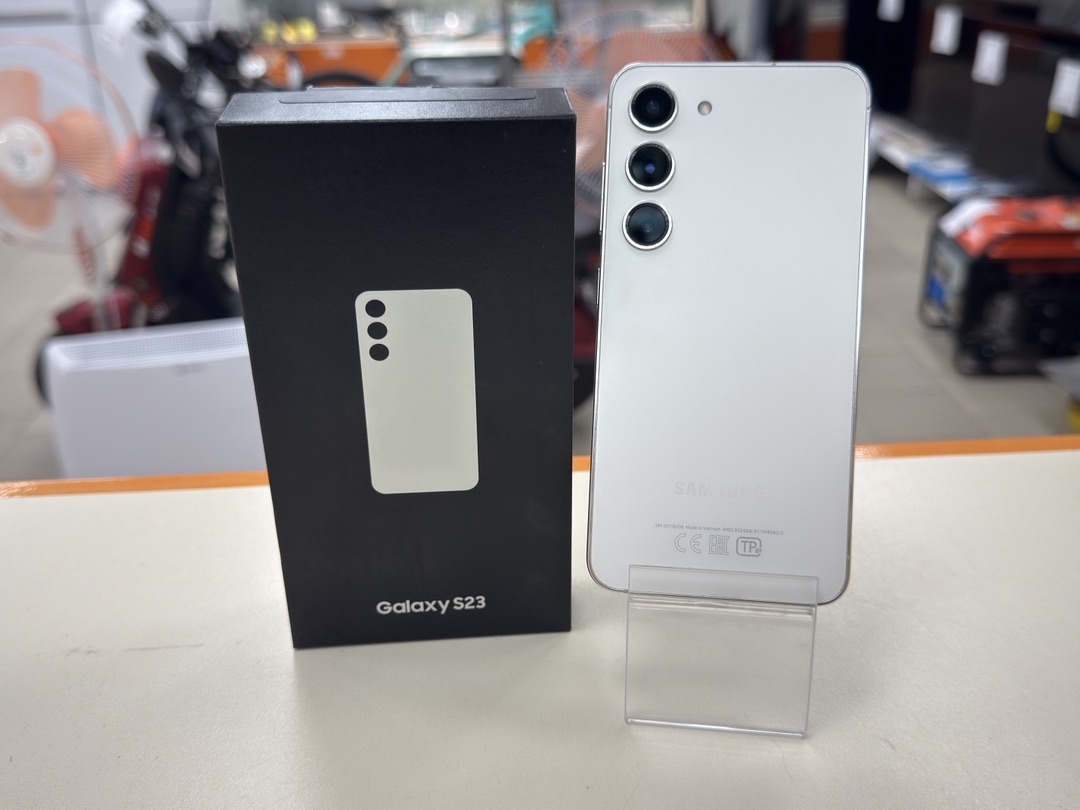 Смартфон Samsung Galaxy S23 8/128