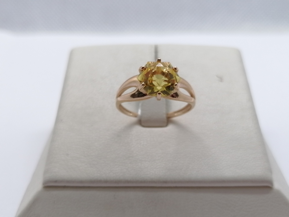 КОЛКМ585 КОЛЬЦО С КАМНЕМ (Au 585)