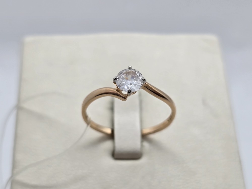 51-110-01928-1 КОЛЬЦО С КАМНЕМ (Au 585)