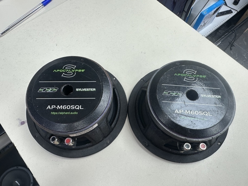 Автоакустика передняя Apocalypse AP-M60SQL