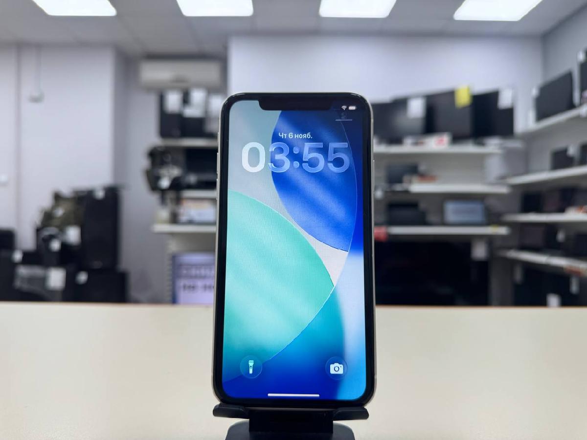 Смартфон Apple iPhone 11 64Gb