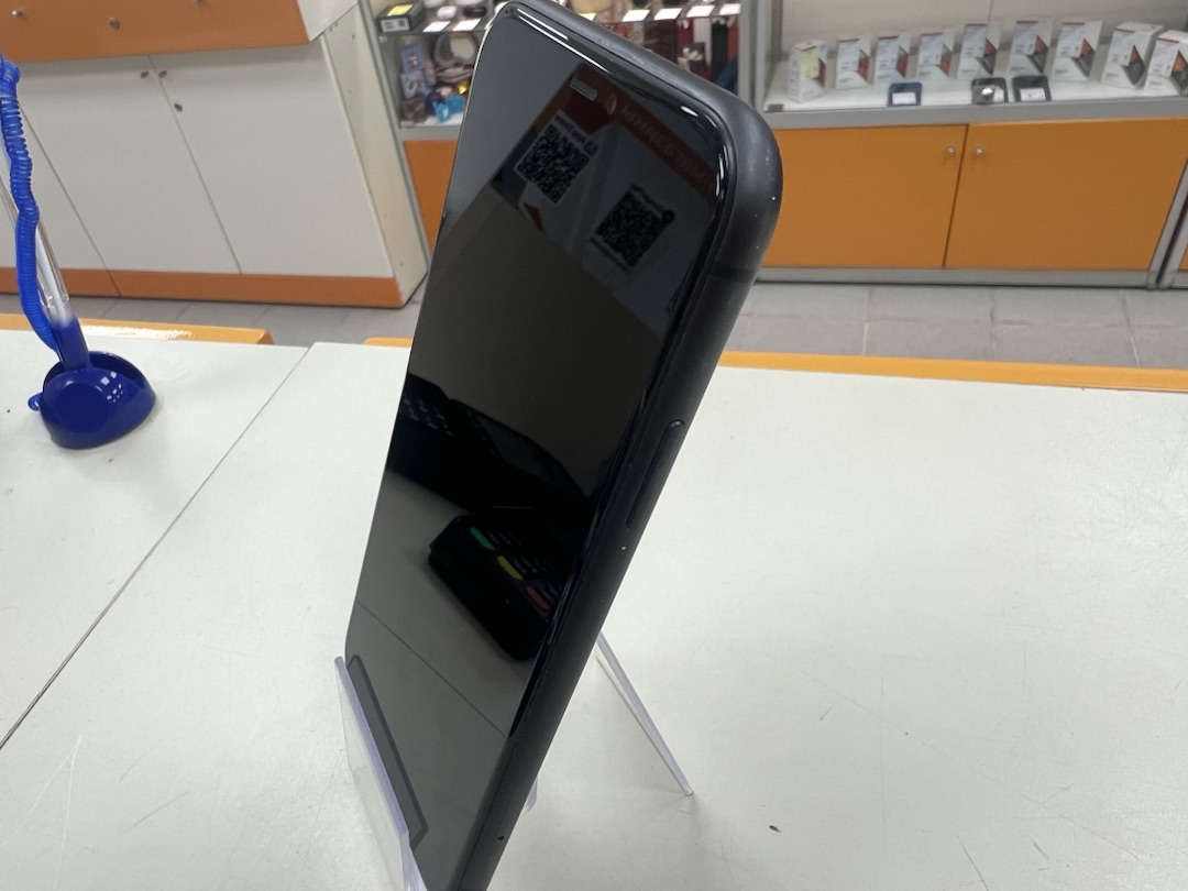 Смартфон Apple iPhone 11 128Gb