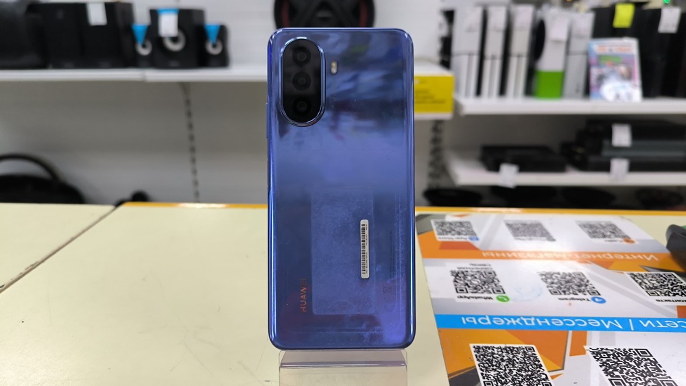Смартфон Huawei Nova Y70 128