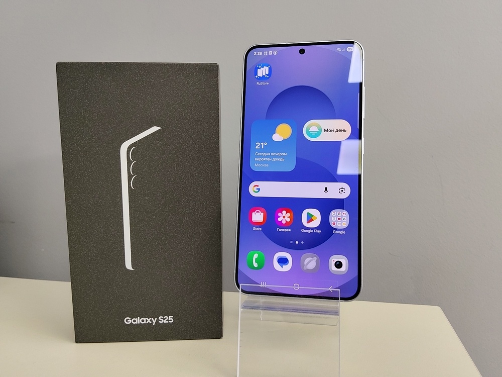 Смартфон Samsung Galaxy S25 12/256