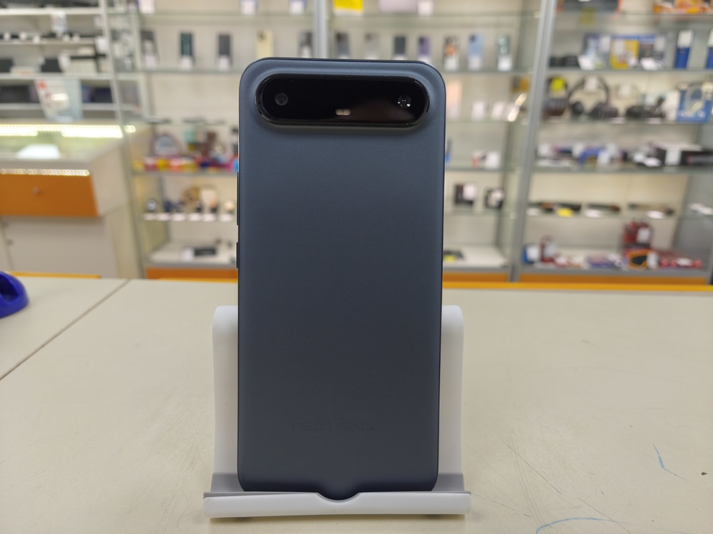 Смартфон Tecno Spark Slim 8/256