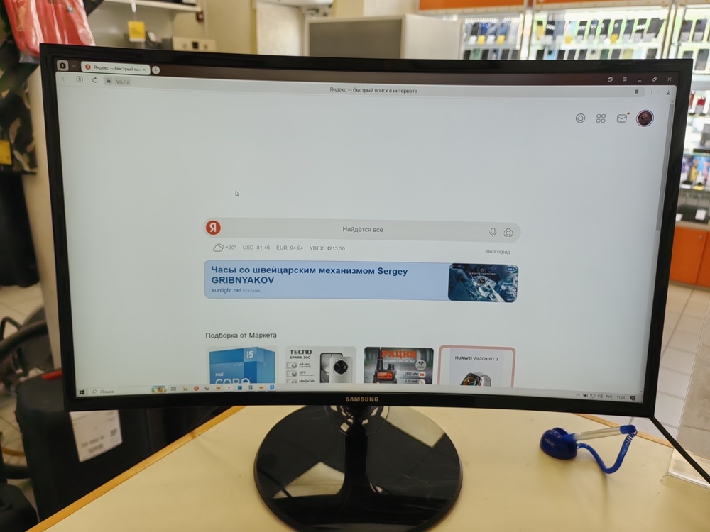 Монитор Samsung LC27F390FHIXRU