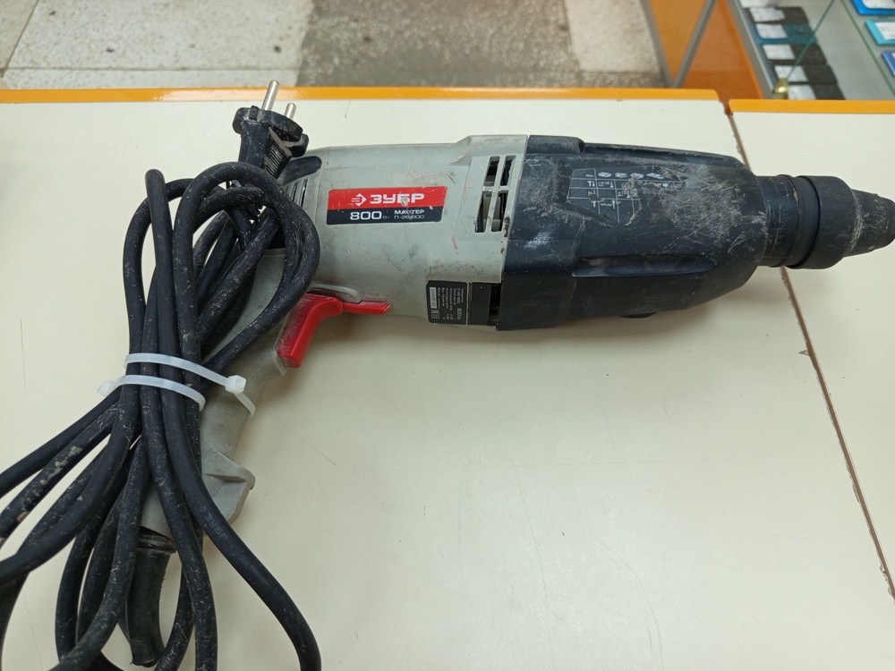 Перфоратор Зубр П-26-800