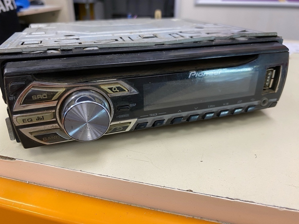 Автомагнитола Pioneer DEH-1500UB