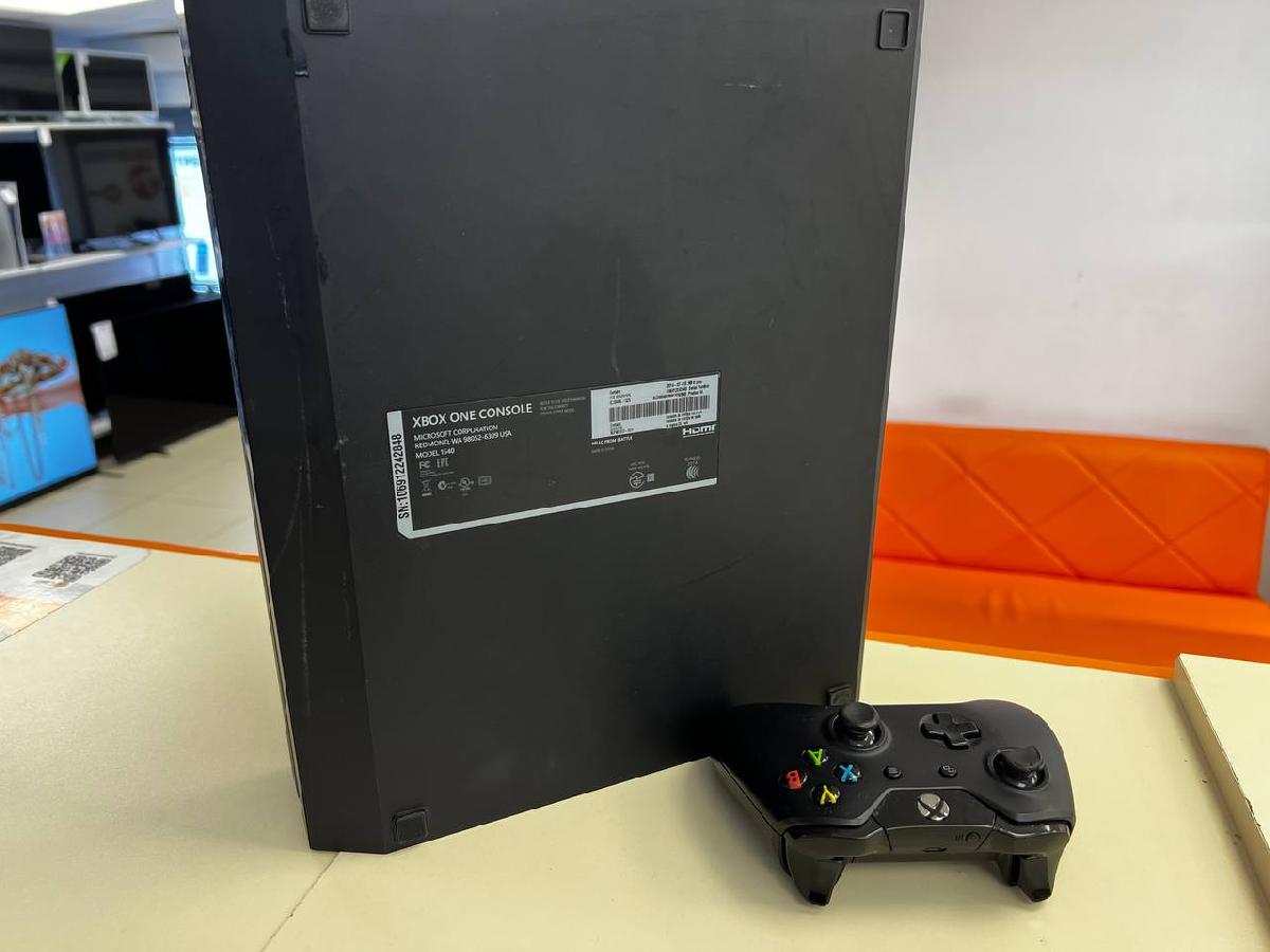 Игровая приставка Xbox One 500Gb