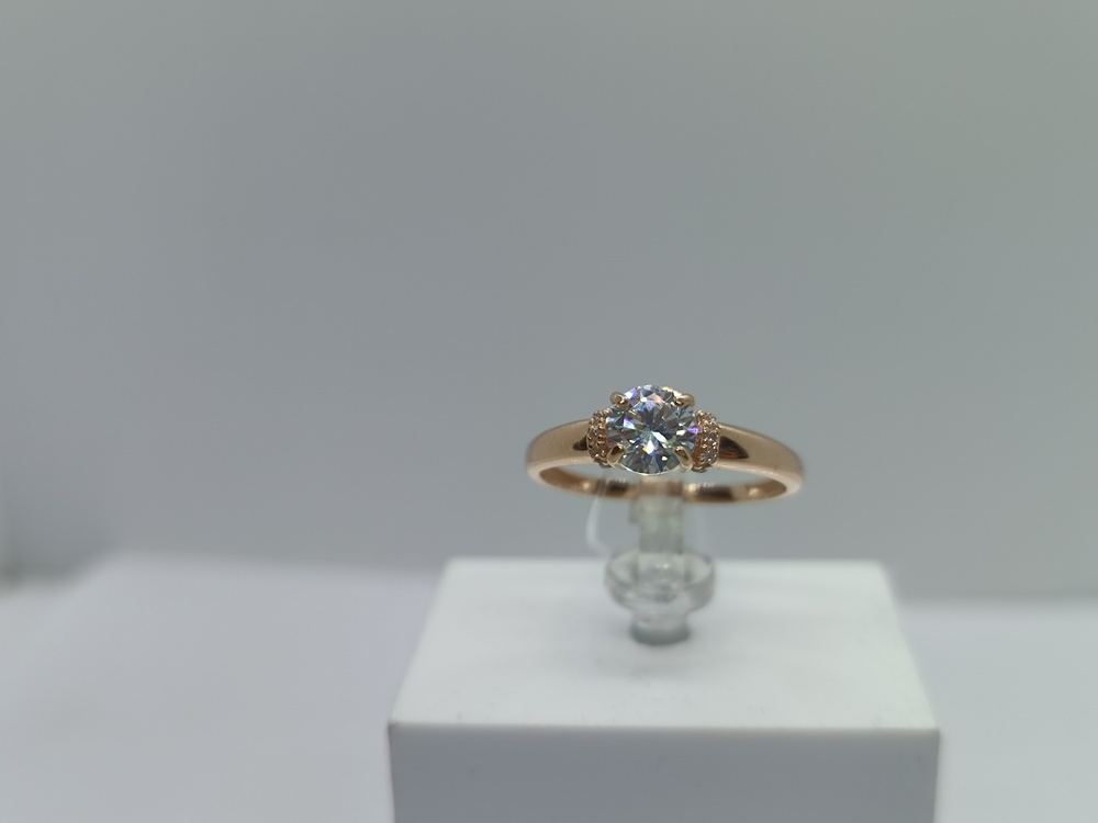 КОЛЬЦО С КАМНЯМИ (Au 585)