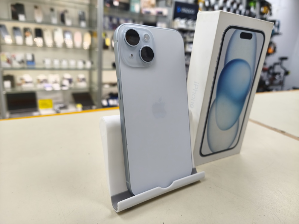 Смартфон Apple Iphone 15 128Gb