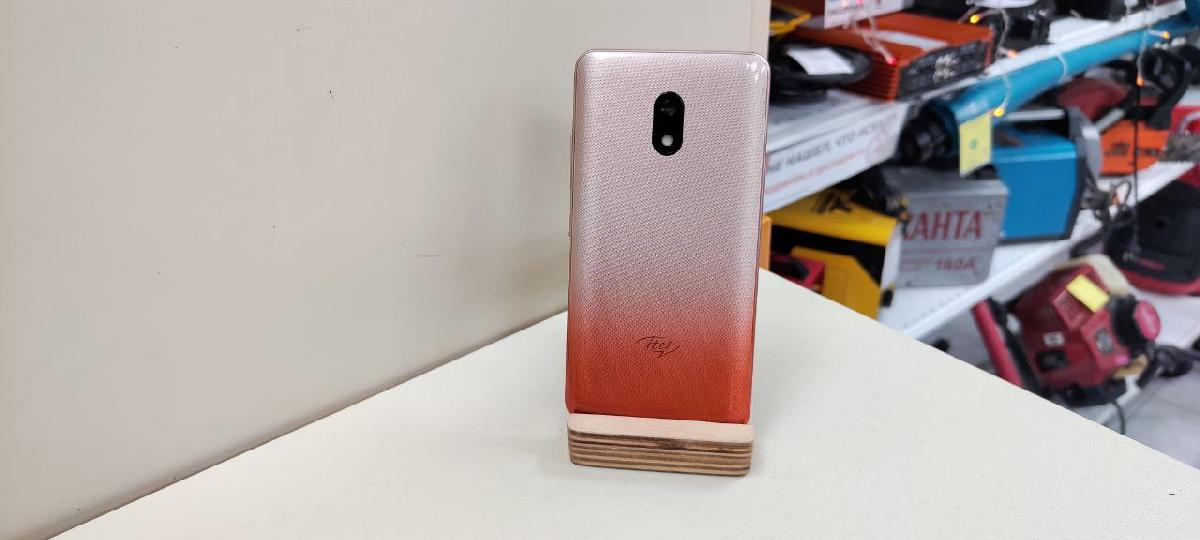 Смартфон Itel A16 Plus
