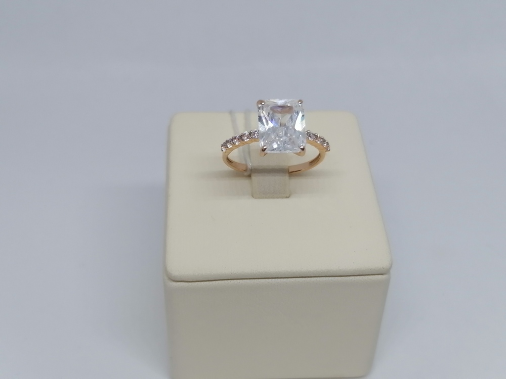 КОЛКМИ585 КОЛЬЦО С КАМНЯМИ (Au 585)