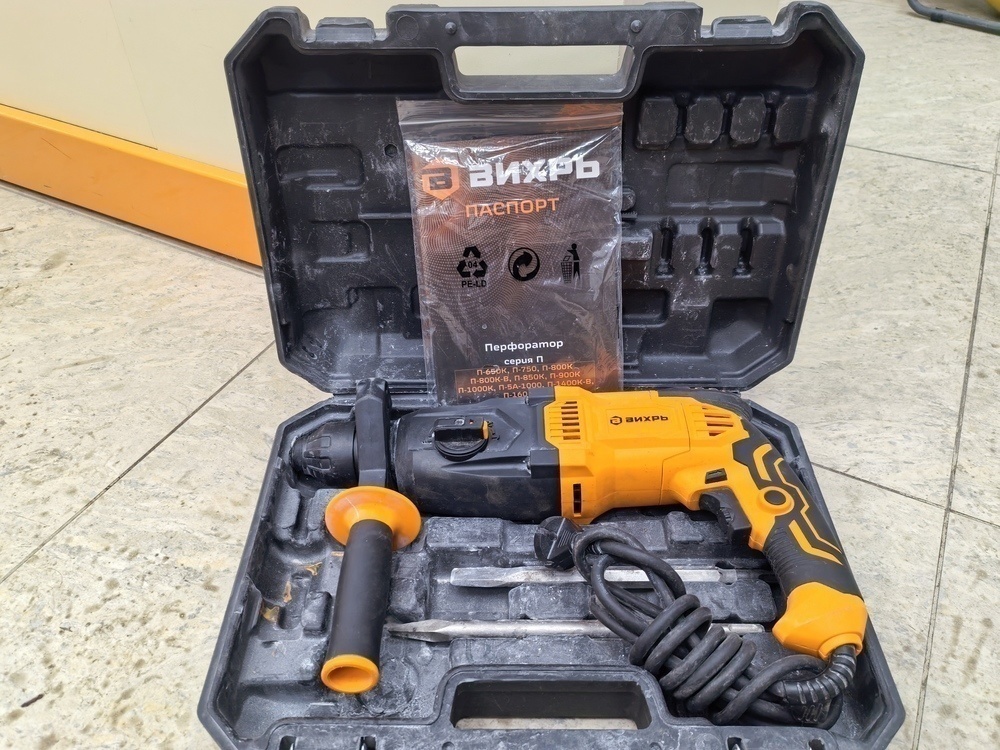 Перфоратор Вихрь П-1000К