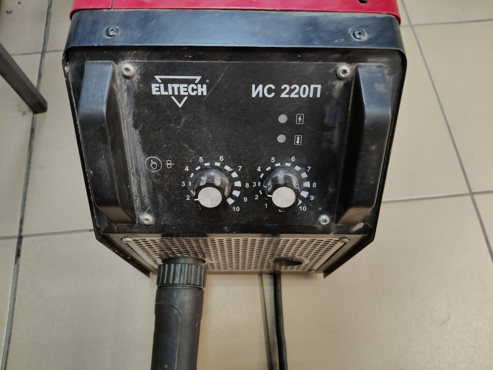 Сварочный аппарат Elitech ИС 220