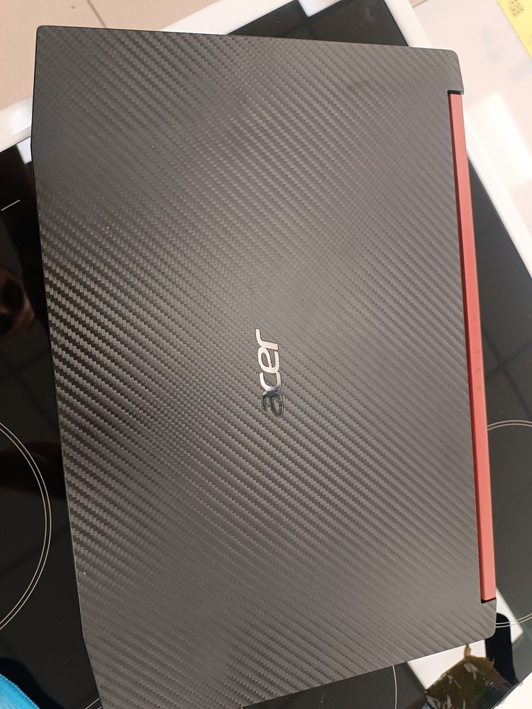 Ноутбук Acer; Core i5-8300H, GeForce GTX 1050, 16 Гб, 512 GB, Нет