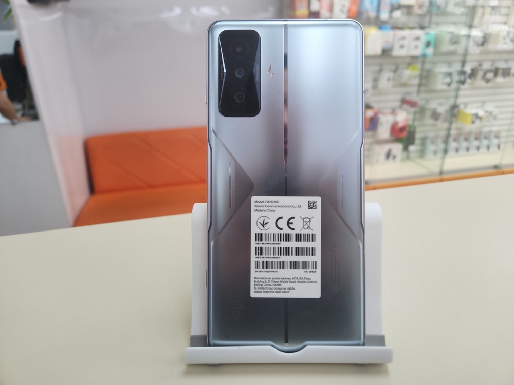 Смартфон Xiaomi Poco F4 GT 12/256
