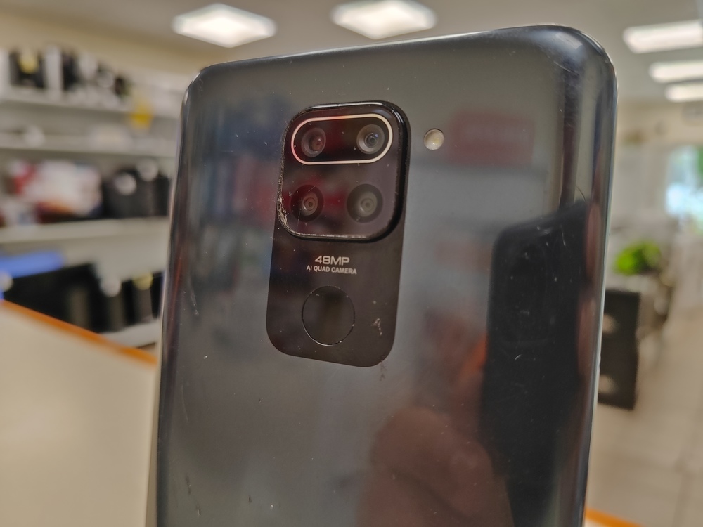 Смартфон Xiaomi Redmi Note 9 4/64