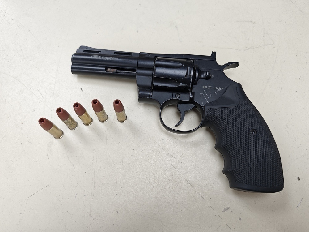 Пистолет пневматический Gletcher CLT B4