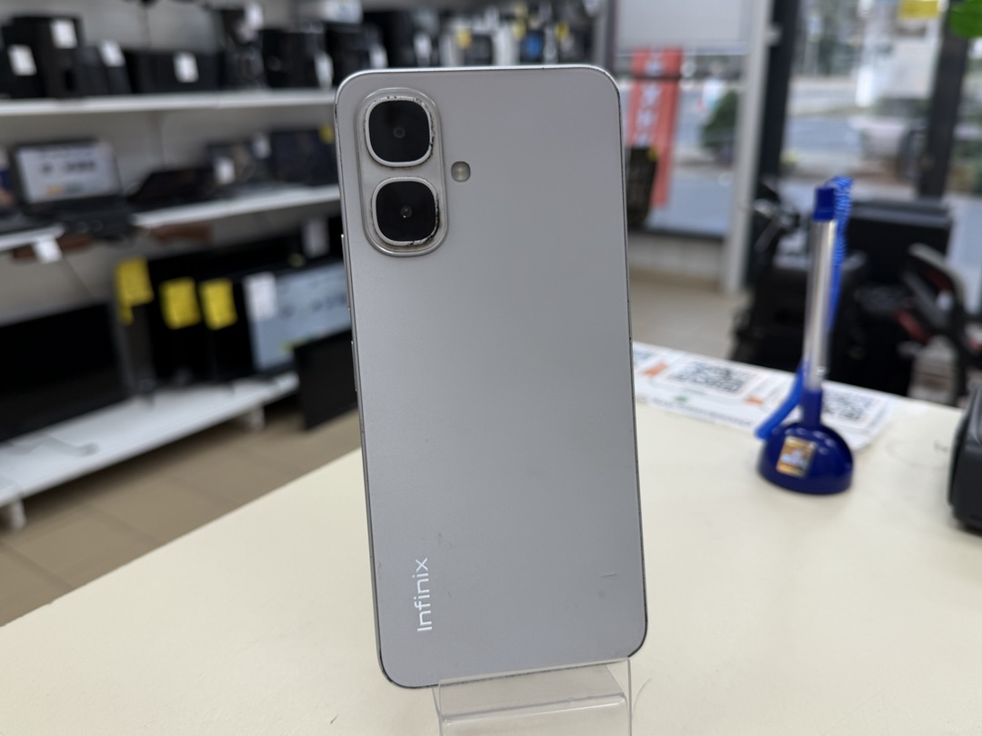 Смартфон Infinix Smart 10 4/128