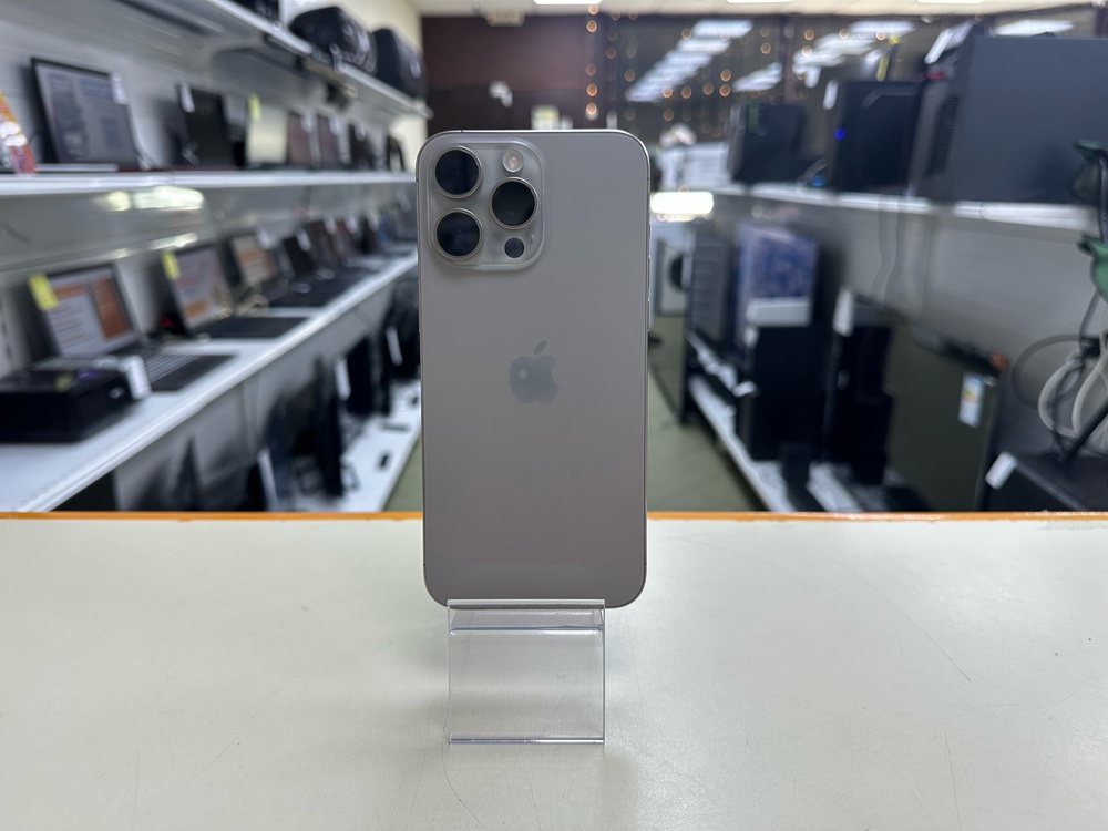 Смартфон Apple iPhone 15 Pro Max 256Gb