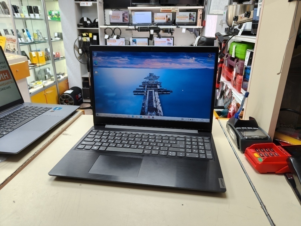 Ноутбук Lenovo; Pentium 5405U, Intel HD Graphics 610, 8 Гб, 128 Гб, Нет