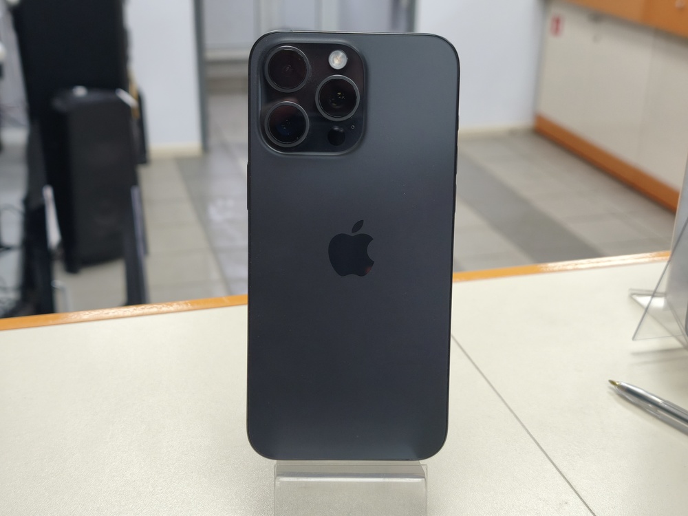 Смартфон Apple iPhone 15 Pro Max 256Gb