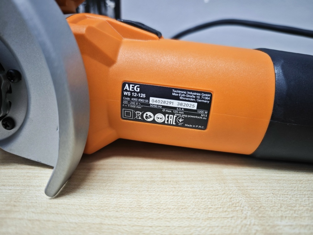 Угловая шлифмашина AEG WS 12-125