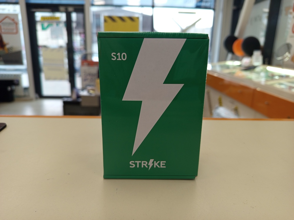 Мобильный телефон Strike S10