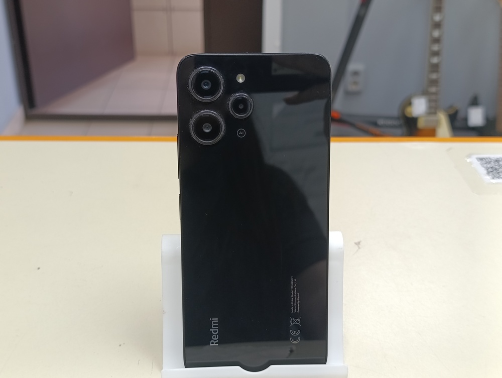 Смартфон Xiaomi Redmi 12 4/128