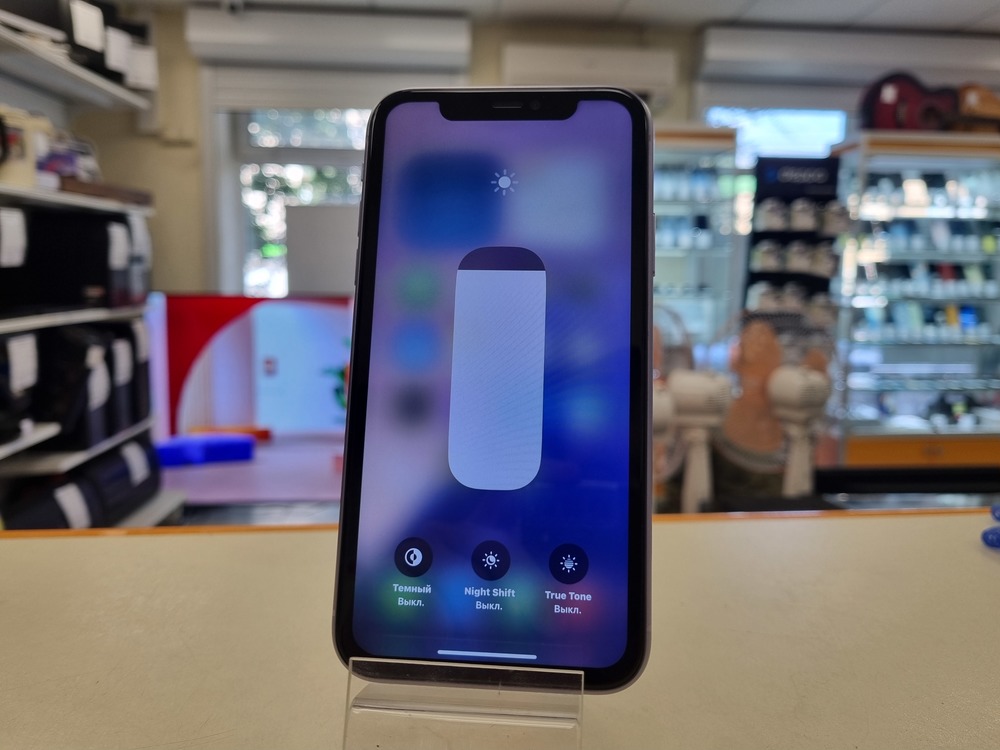 Смартфон Apple iPhone 11 64Gb
