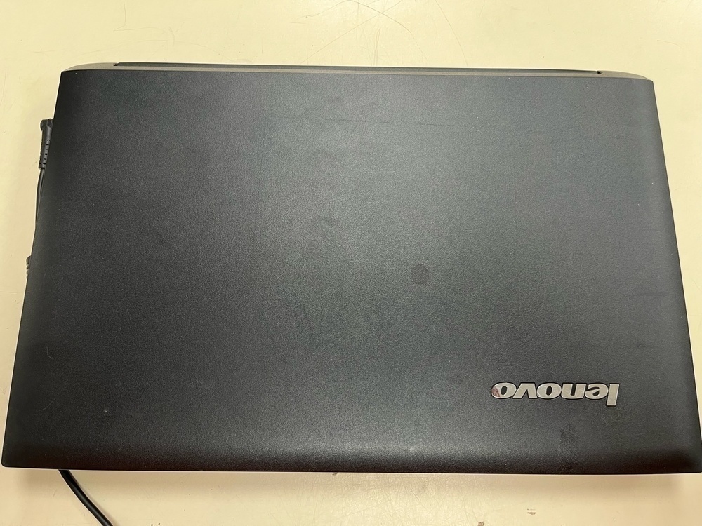 Ноутбук Lenovo B570e; Celeron B800, HD Graphics, 8 Гб, 320 Гб, Нет