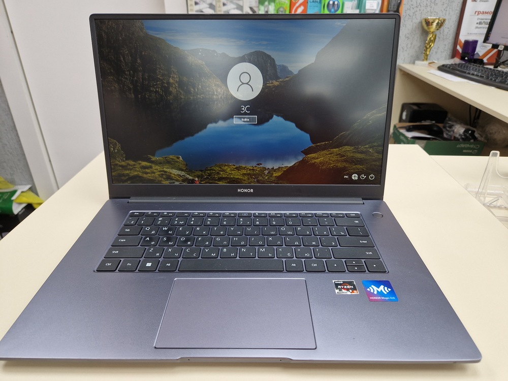 Ноутбук Honor bmh-wfq9hn; Ryzen 5-5500U, HD Graphics, 16 Гб, 500 Гб, Нет