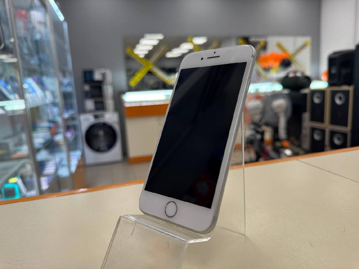 Смартфон Apple iPhone 8 64Gb