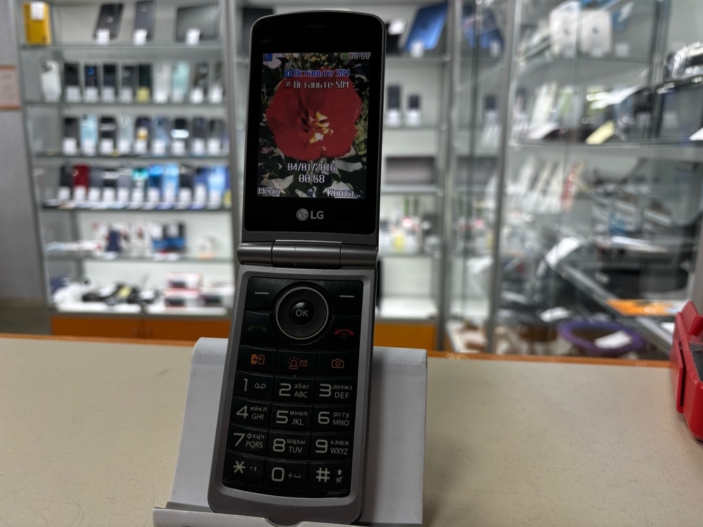 Мобильный телефон LG G360