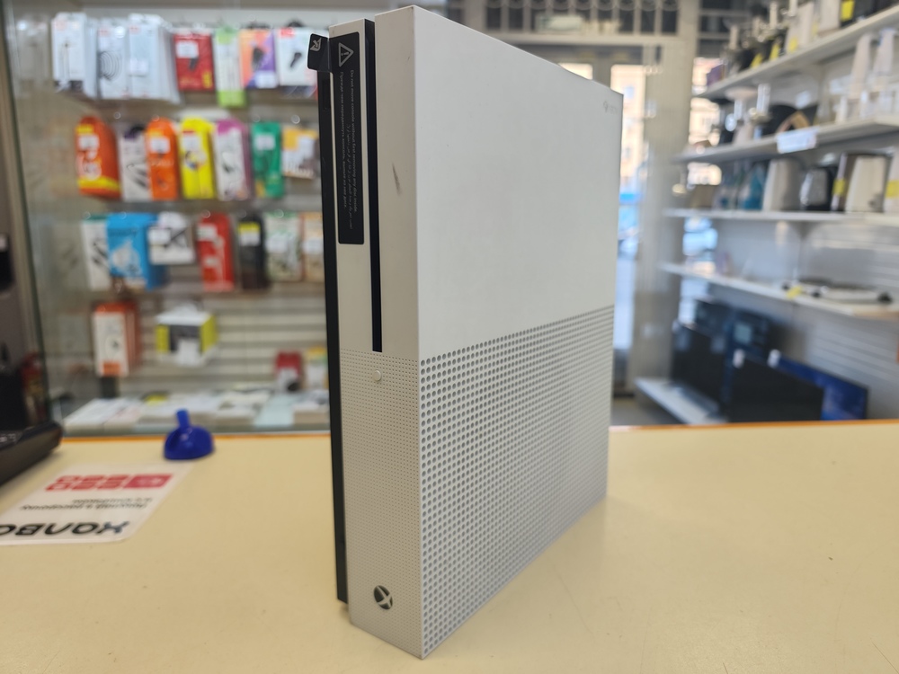 Игровая приставка Xbox One S 500Gb