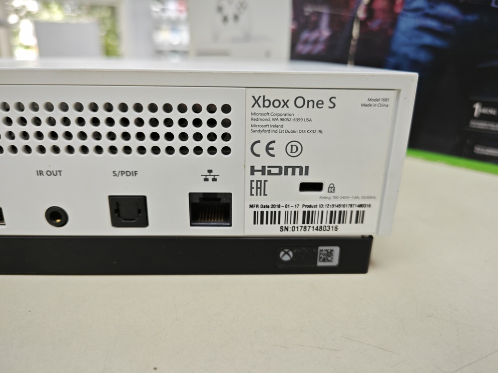 Игровая приставка Xbox One S 1TB