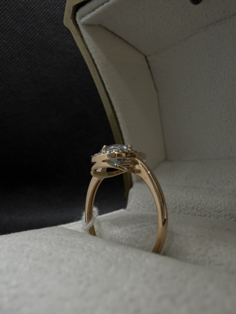 КОЛКМИ585 КОЛЬЦО С КАМНЯМИ (Au 585)